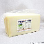 Semi-Matured Caciocavallo Cheese 900 g